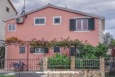 Appartamenti Nives foto 3