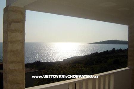 Vesna apartmani Rogoznica Croazia
