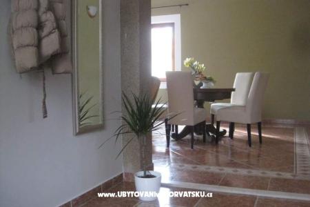 Ava apartmani foto 2
