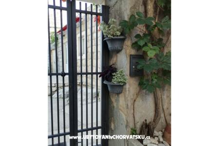 Appartamenti POLAČA - Slano foto 5