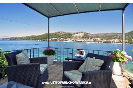 Appartamento Zoranka sulla spiaggia Trogir Croazia