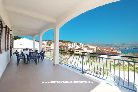 Appartamenti Bluehouse Trogir Croazia