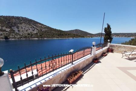 Appartamenti Villa Carmen Trogir Croazia