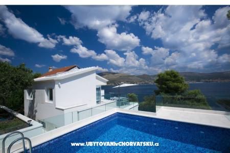 Casa Blanca White house Trogir Croazia