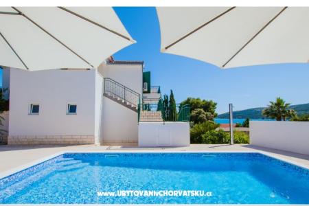 Appartamenti Milović 30 m od more foto 2