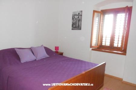 Stara kuća foto 3
