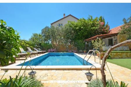 Lux Oasis Trogir Croazia