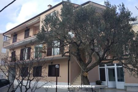 Appartamenti Mena foto 2