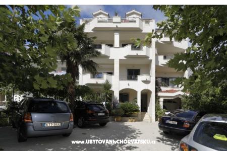Vila Lili Tucepi Croazia