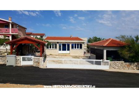 apart. Zadro first house by the sea Isola di Vir Croazia