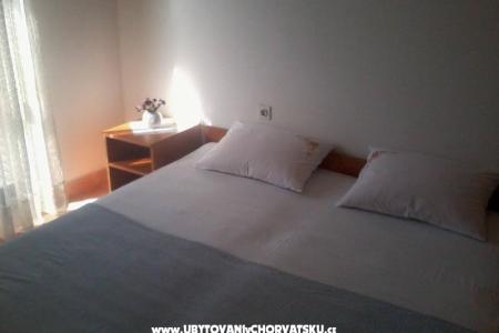 Appartamenti Vir foto 3
