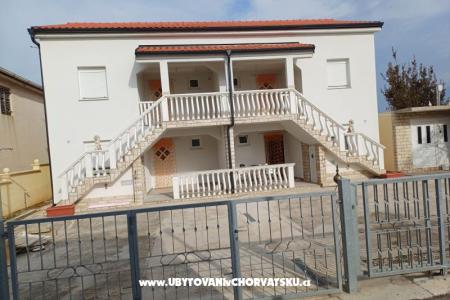 Appartamenti Debeljak Isola di Vir Croazia