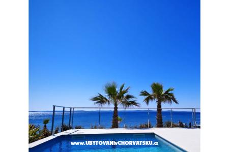 Dinary – Isola di Vir Croazia