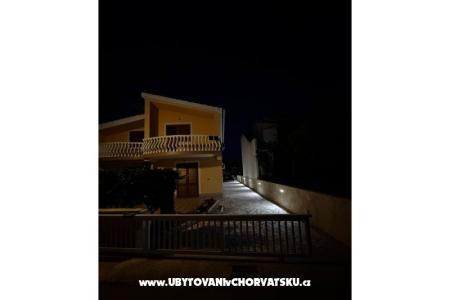 Appartamenti Štefanija Isola di Vir Croazia