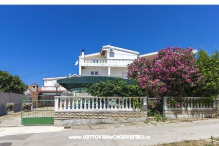 Appartamenti Alaga Vodice Croazia