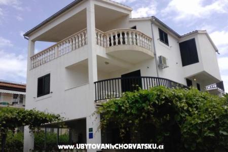 Appartamenti Grulović Vodice Croazia