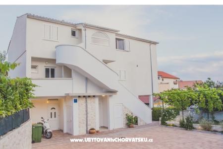 Appartamenti Ines Vodice Croazia