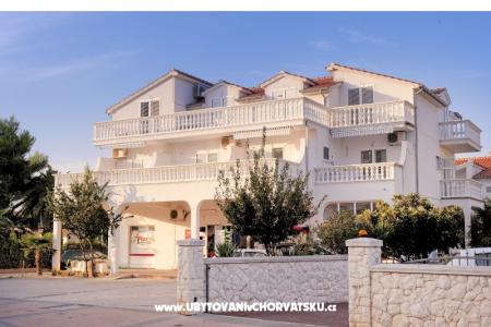 Appartamenti Maleš Vodice Croazia