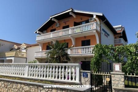  Appartamenti - Emelie  Vodice Croazia