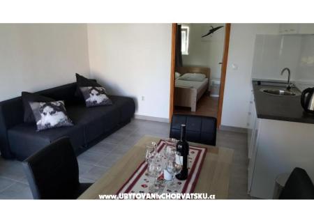Luka Vodice foto 4