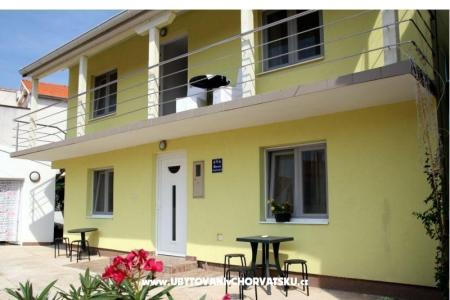Vila Sara Vodice Croazia