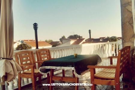 Villa Dolmar foto 2