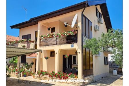Villa Neda Vodice Croazia
