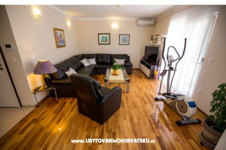 Appartamento con piscina ViGo foto 5