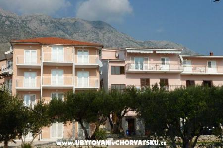 Appartamenti Adriana Zivogosce Croazia