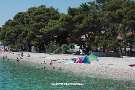 Family house sulla spiaggia – Zivogosce Croazia