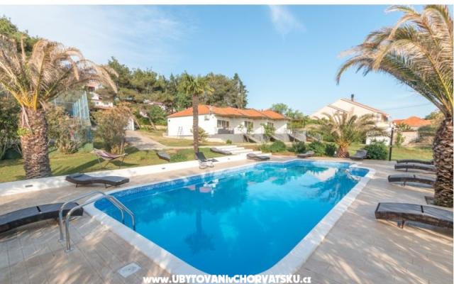  Villa Mediterano Bibinje + pool – Alloggio Bibigne Croazia