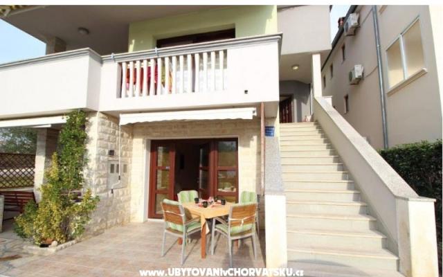 Appartamenti Golem – Alloggio Biograd Croazia