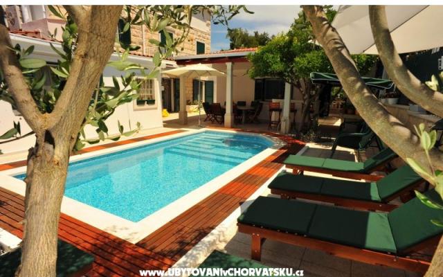 Villa ANNI – Alloggio Isola di Brac Croazia