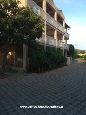 Appartamenti Colić – Alloggio St. Filip e Jakov Croazia