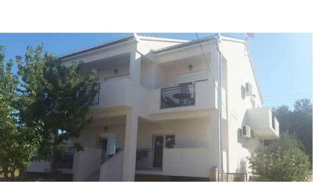Appartamenti Paula – Alloggio St. Filip e Jakov Croazia