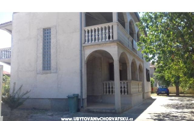 Appartamenti Turanj – Alloggio St. Filip e Jakov Croazia
