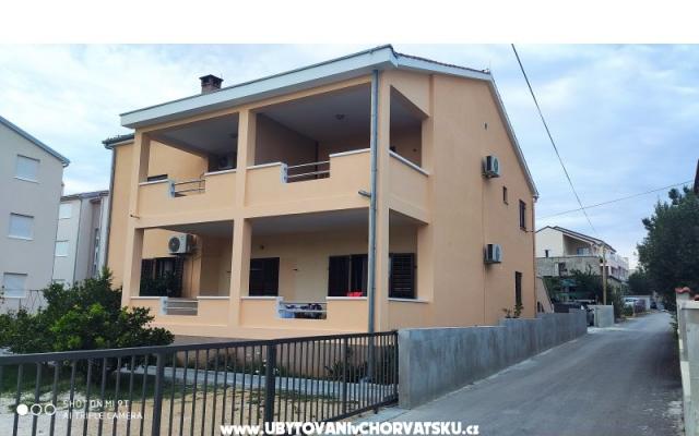 Appartamenti Julia – Alloggio St. Filip e Jakov Croazia