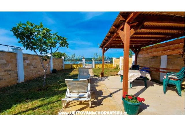 Beach Casa Amarella – Alloggio St. Filip e Jakov Croazia
