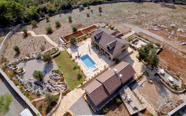VILLA HARPOCRATES – Alloggio Isola di Hvar Croazia