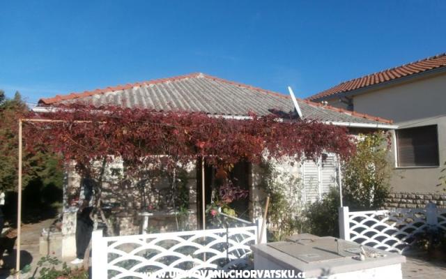 Case vacanza - Zapuntel – Alloggio Isola di Ist &amp; Molat Croazia