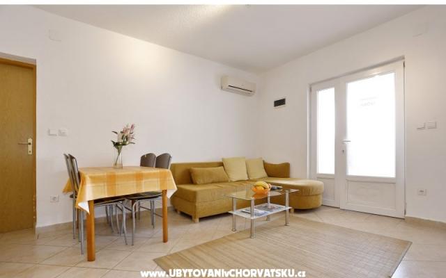 Appartamenti Leona – Alloggio Karloba Croazia