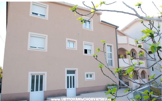 Appartamenti Brnas – Alloggio Kastela Croazia