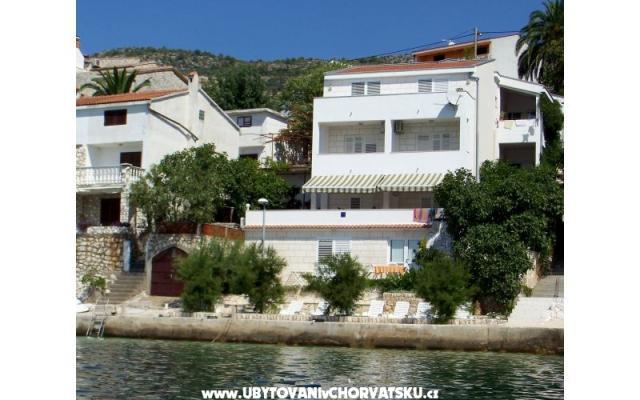 Villa Vedran apartments – Alloggio Klek Croazia