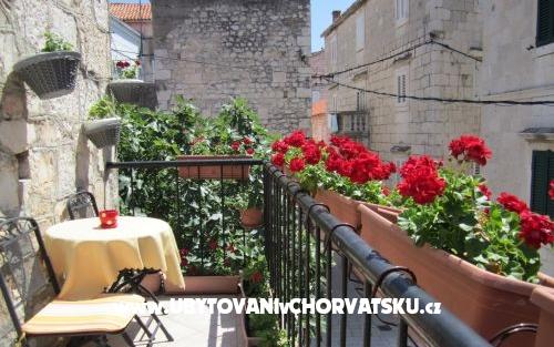 Old Town Casa – Alloggio Makarska Croazia