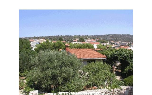 Casa Ticinovic  – Alloggio Marina Croazia
