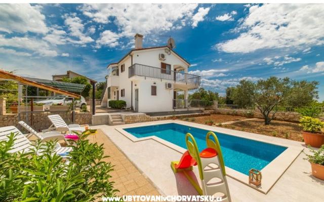 Appartamenti Vila Nena con piscina – Alloggio Marina Croazia