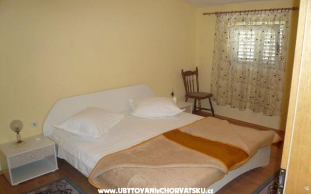Appartamenti Cvitanovic – Alloggio Omis Croazia