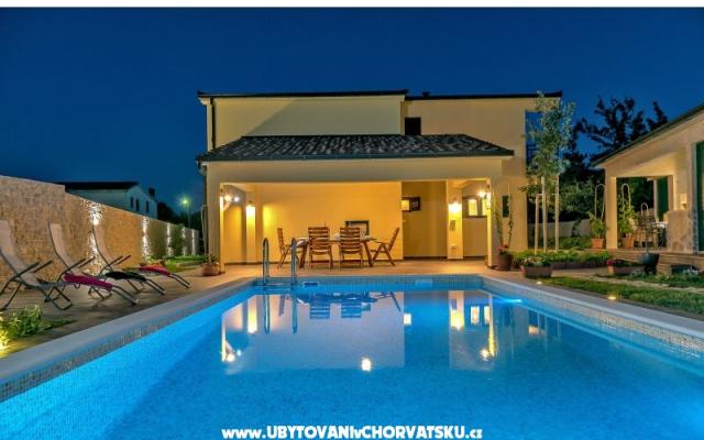 Villa Cotabella  – Alloggio Omis Croazia