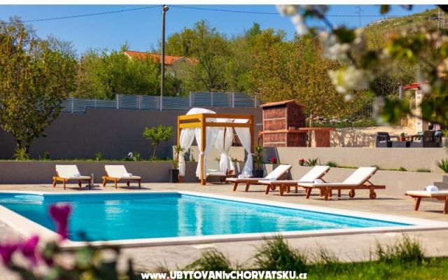 Villa Relax – Alloggio Omis Croazia