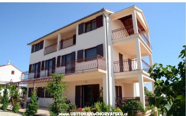 Appartamentoy Stupavsky – Alloggio Pakostan Croazia